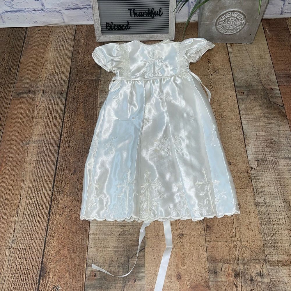 White Holy Communion Dress Tulle Flared Skirt cross Beads vintage - Picture 2 of 7